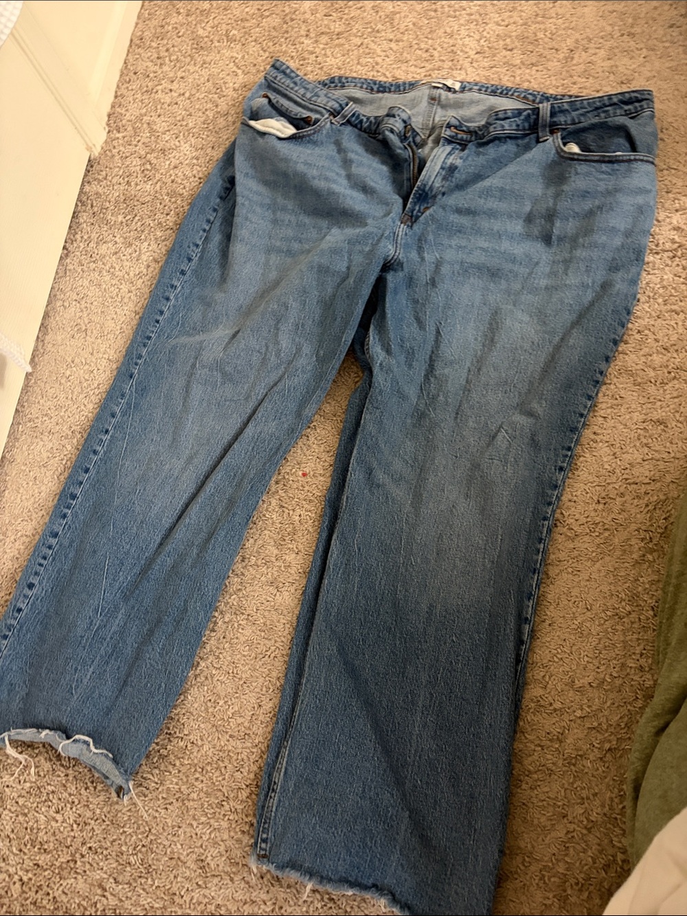 Abercrombie & Fitch Straight-Leg Blue Denim Jeans